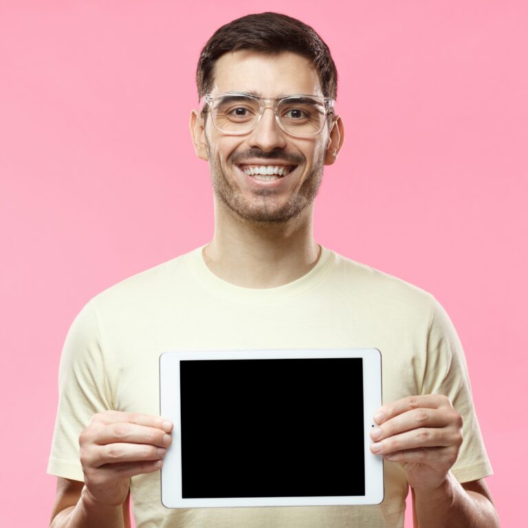 PC turns On, but no display 7 AdobeStock 199755929