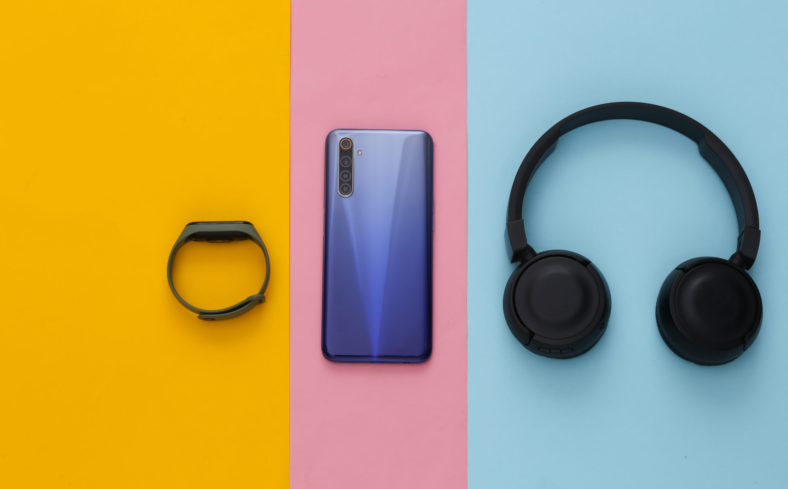 Be Safe: Your Personal devices at risk 1 Be Safe with your gadgets